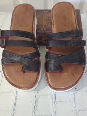 NWOT Bed Stu Black and Brown Leather Slide Sandals